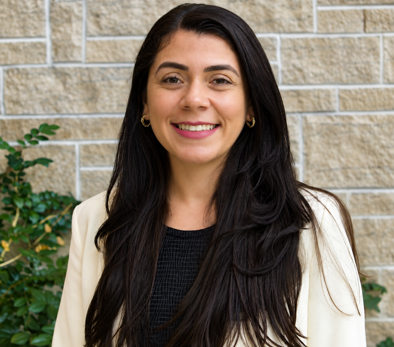 Dr. Lisandra Almeida de Oliveira